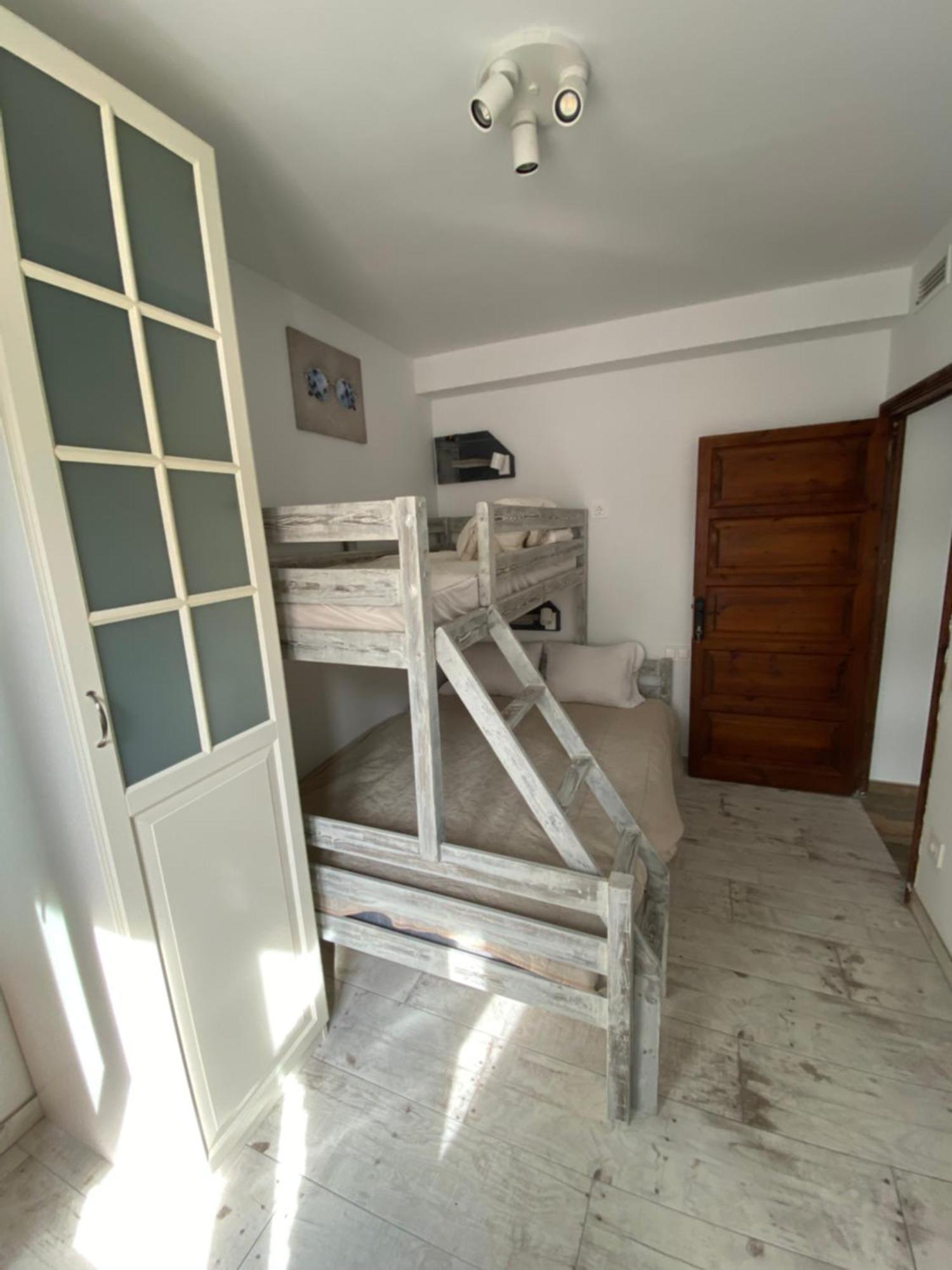 B&B Premium Premia De Dalt Εξωτερικό φωτογραφία