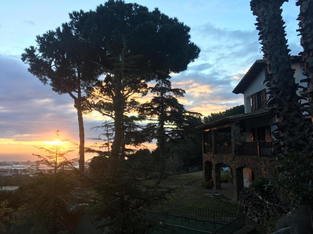 B&B Premium Premia De Dalt Εξωτερικό φωτογραφία