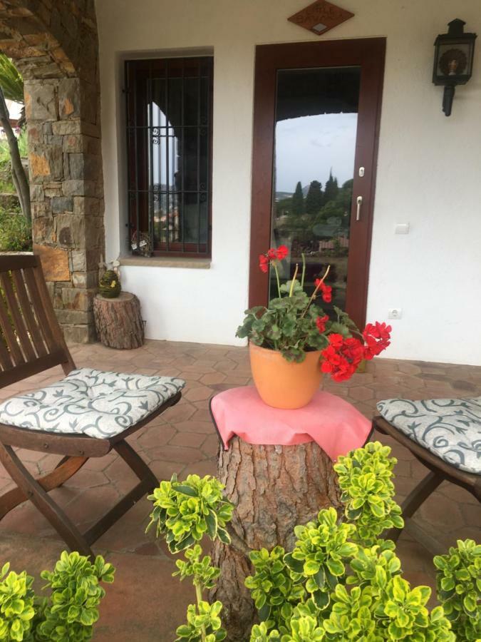 B&B Premium Premia De Dalt Εξωτερικό φωτογραφία